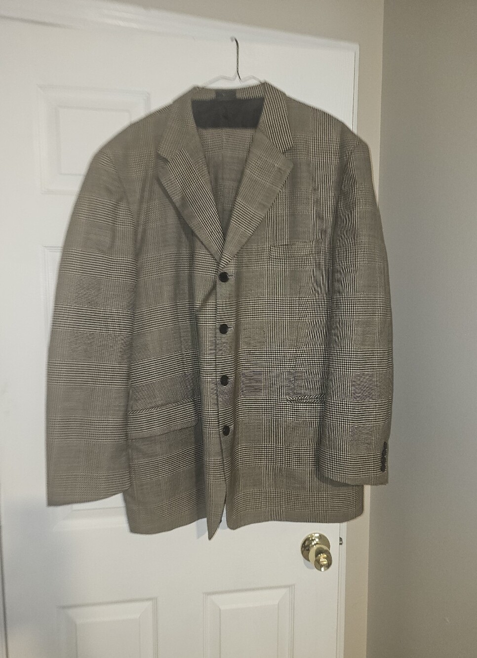 ITALI Uomo Tan Plaid 3 Piece Suit  with Red Accent